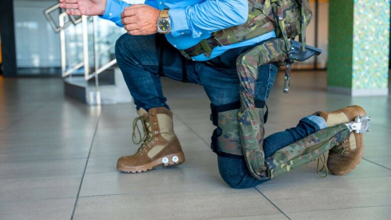 Mechanical military exoskeleton to help soldiers and military personnel in their work.